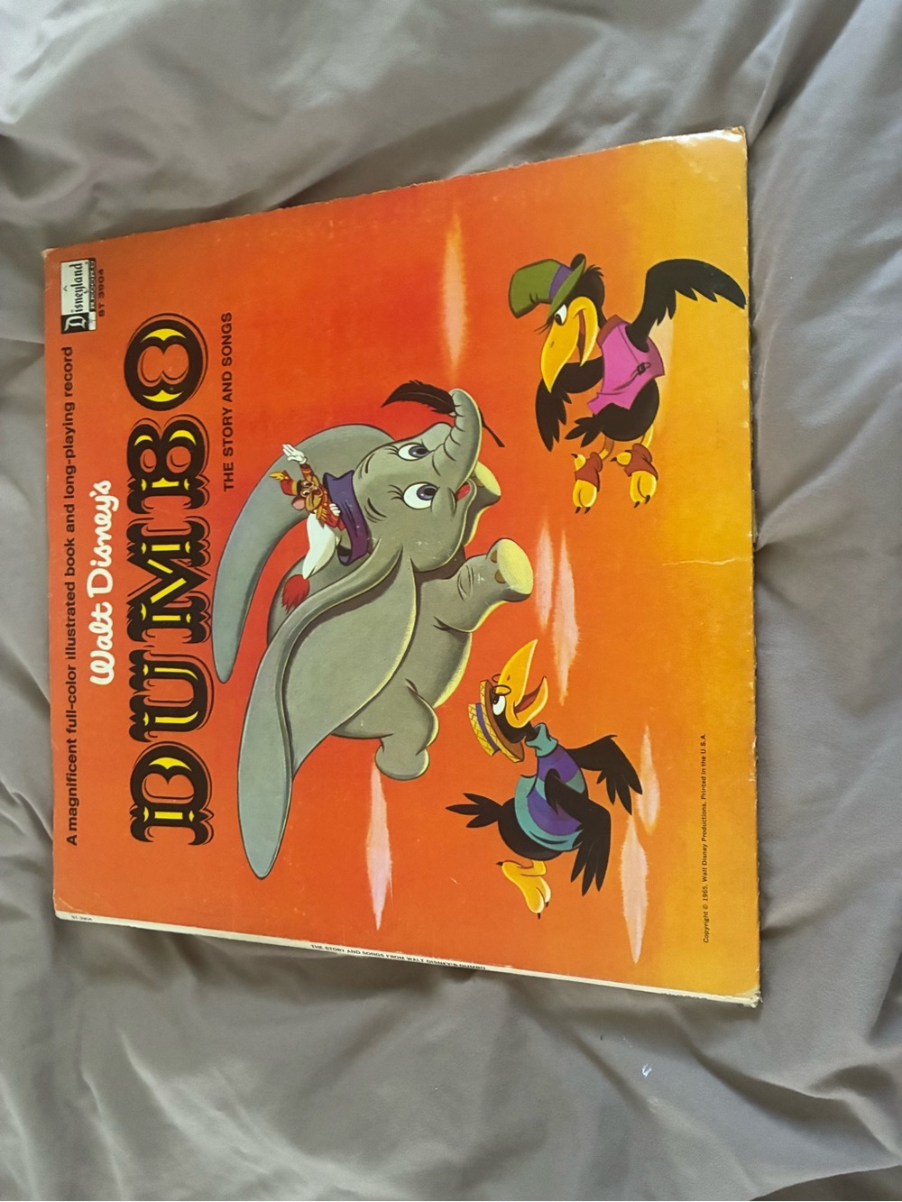 Vintage Walt Disney Disneyland Story of Dumbo Vinyl Illustrated Record ST-3904